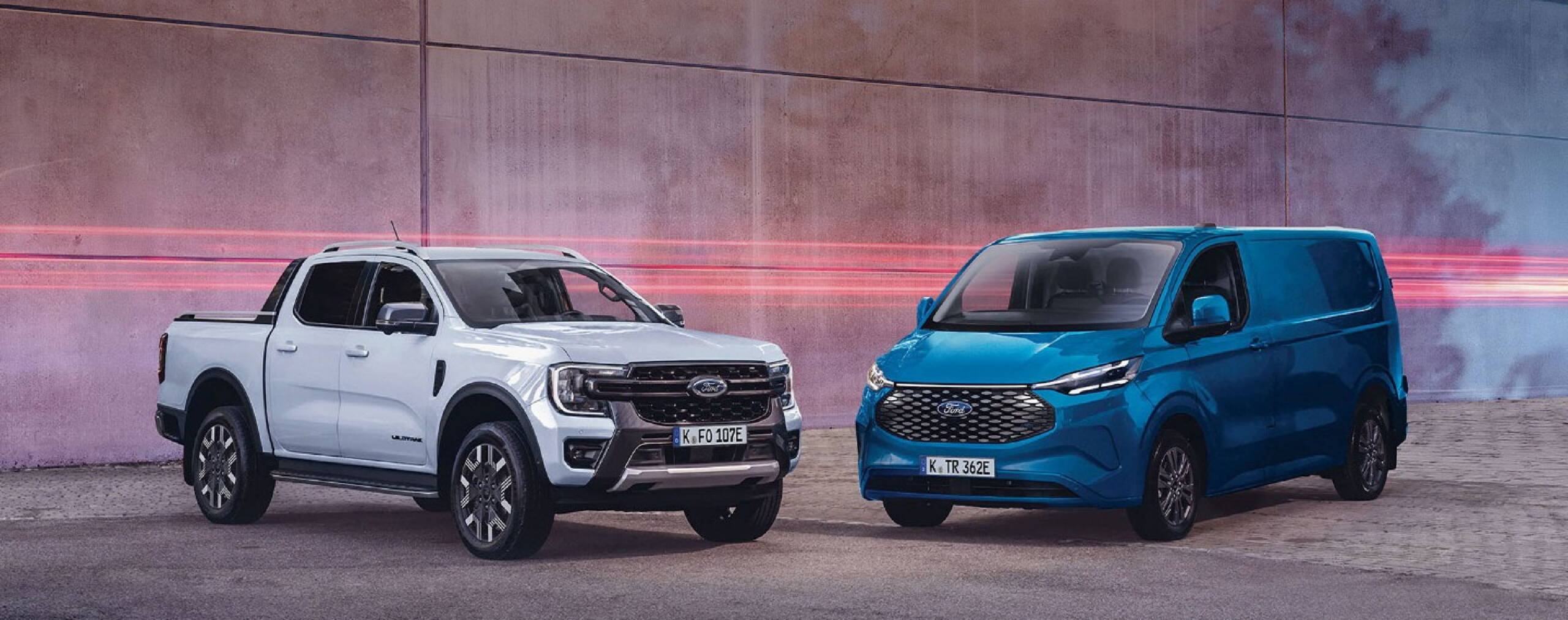 ford-homepage-ch-ranger_custom_campaign_hpr-21x9-2160x925-bb-white-ranger-and-blue-transit-custom-new.jpg.renditions.extra-large.jpg ford-homepage-ch-ranger_custom_campaign_hpr-21x9-2160x925-bb-white-ranger-and-blue-transit-custom-new.jpg.renditions.extra-large.jpg